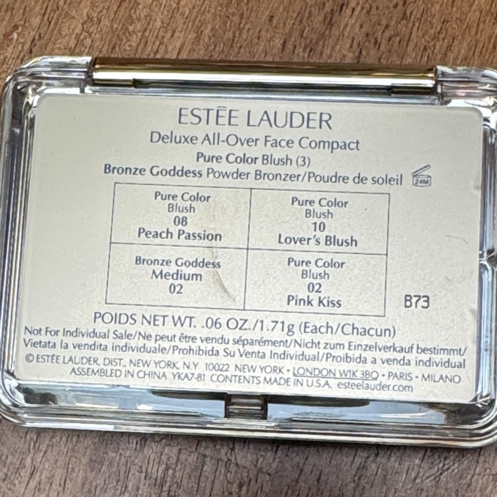 Estee Lauder Blush Set with Red and Pink Shades with lipstick and bag - Picture 7 of 15